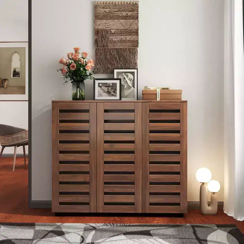 Meuble à chaussures, Meuble à chaussures 5 niveaux avec trois portes et étagères réglables, Étagère à chaussures pour entrée, salon, couloir
