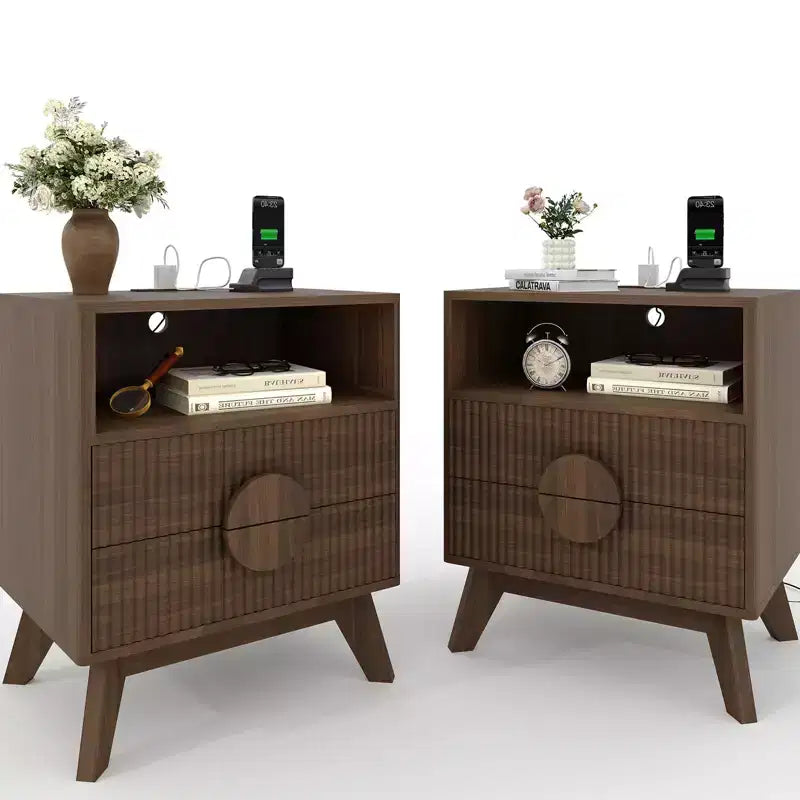 Table de chevet cannelée, table de chevet haute en bois avec ports USB et prises de courant, 2 tiroirs et étagère ouverte, table d'appoint moderne pour chambre à coucher